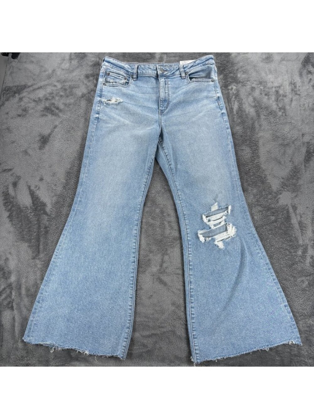 NWT American Eagle Super High Rise Flare Jeans Womens 16 Short 33W Next Level